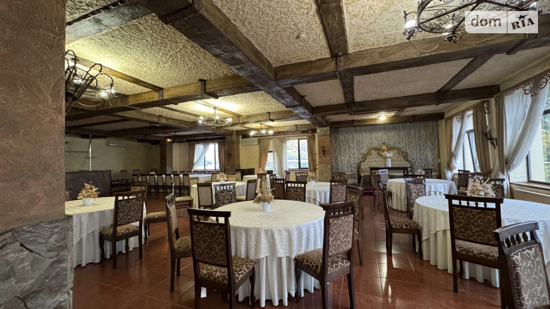 Сдается в аренду помещения свободного назначения 455.2 кв. м в 3-этажном здании, цена: 30000 грн - фото 4