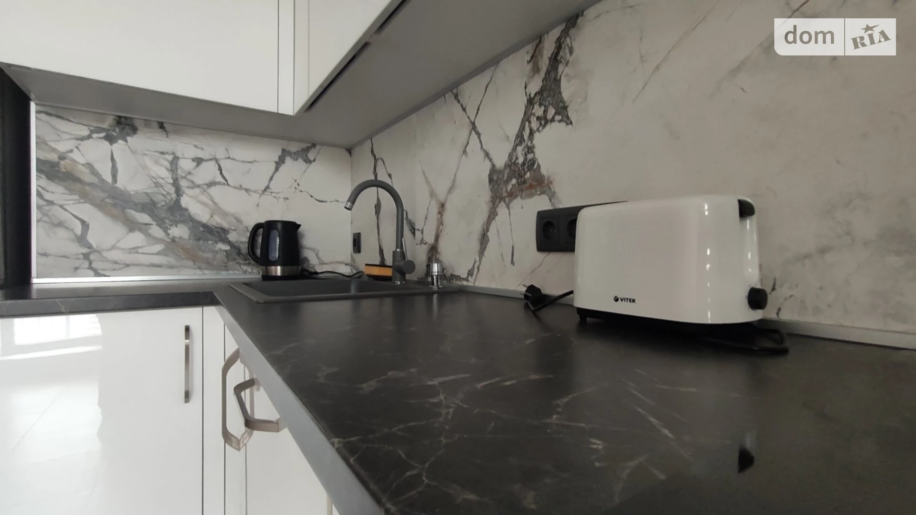 Продается 2-комнатная квартира 64 кв. м в Одессе, ул. Михаила Грушевского, 30Г - фото 2