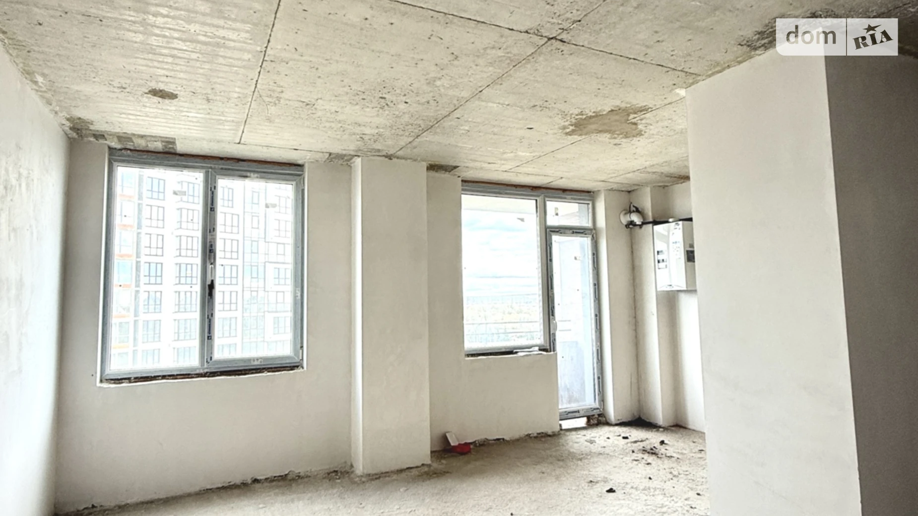 Продается 3-комнатная квартира 88.3 кв. м в Ивано-Франковске, ул. Независимости (Горького), 2А - фото 2