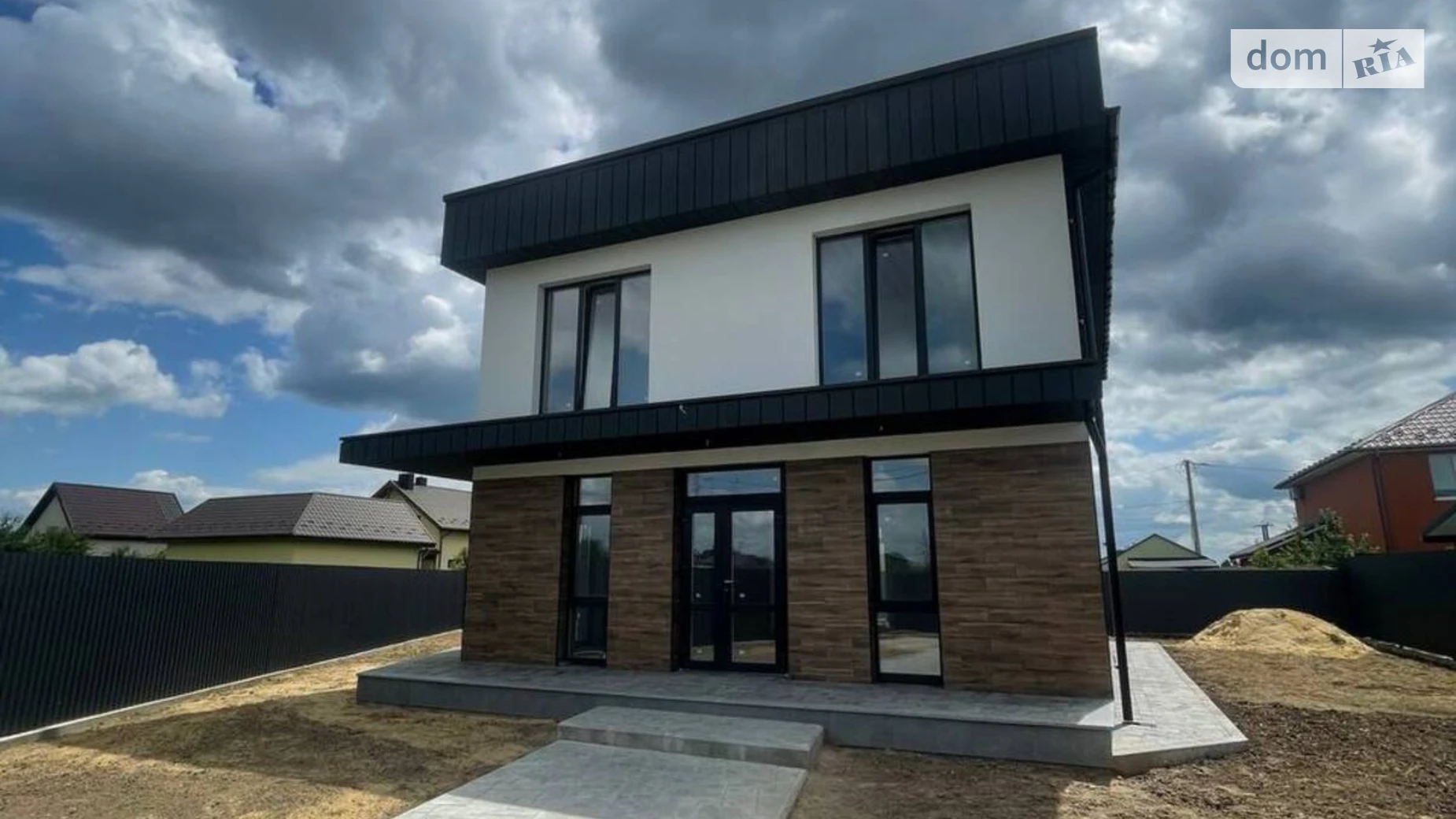 Продается дом на 2 этажа 154 кв. м с участком, цена: 195000 $ - фото 2