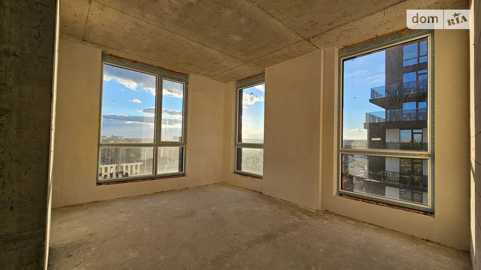 Продается 3-комнатная квартира 78 кв. м в Ивано-Франковске, цена: 73200 $ - фото 2