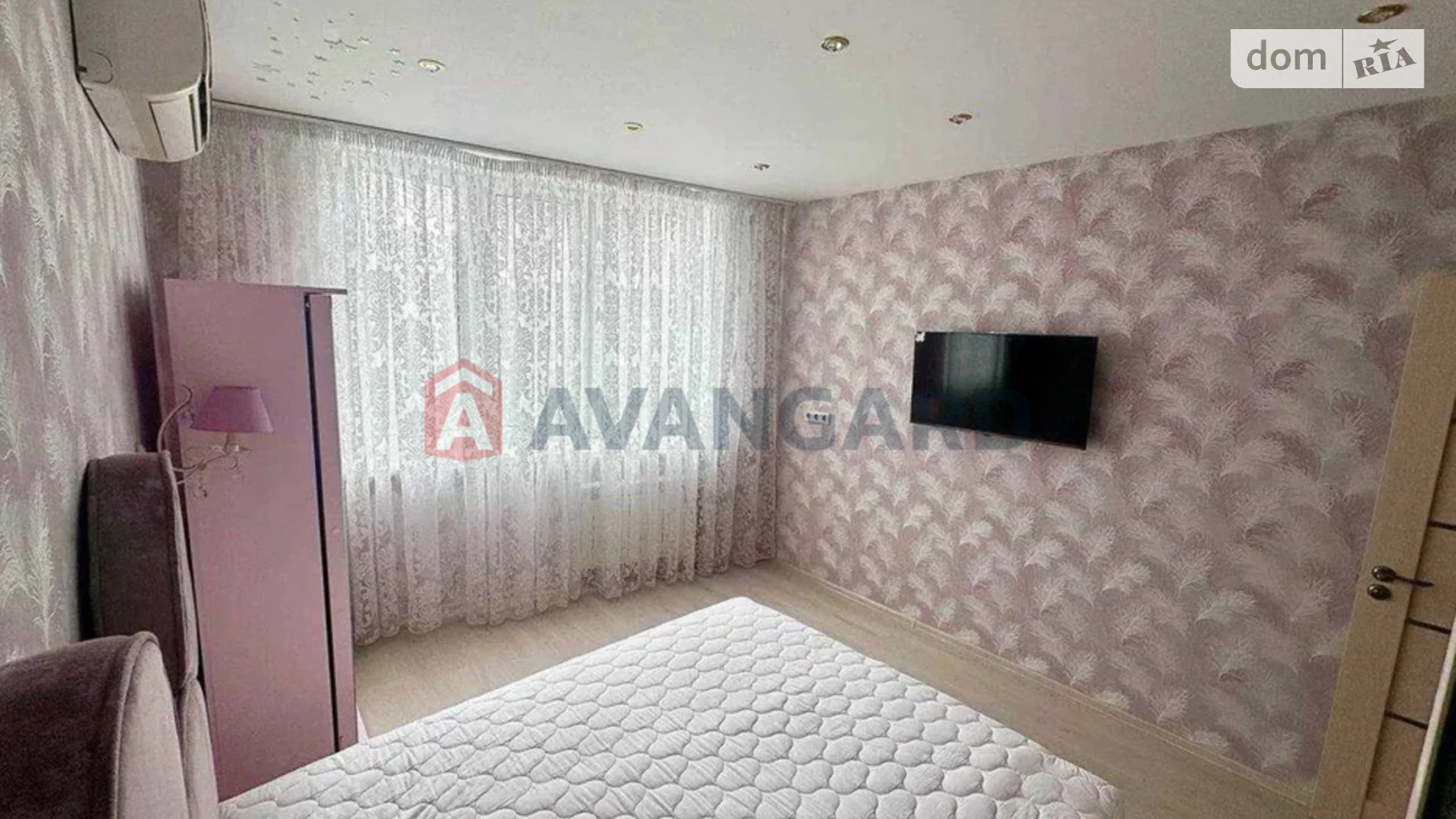 Продається 1-кімнатна квартира 56.4 кв. м у Києві, вул. Ахматової Анни, 30 - фото 3