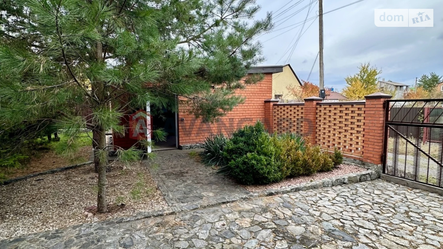 Продается дом на 2 этажа 176 кв. м с беседкой, цена: 180000 $ - фото 4