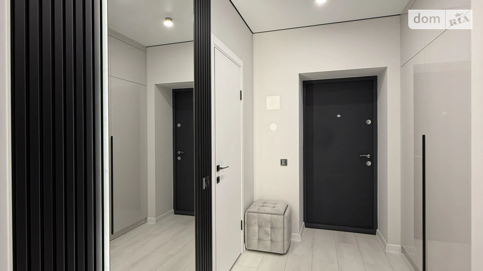 Продается 1-комнатная квартира 45 кв. м в Ровно, ул. Студенческая, 24А - фото 4