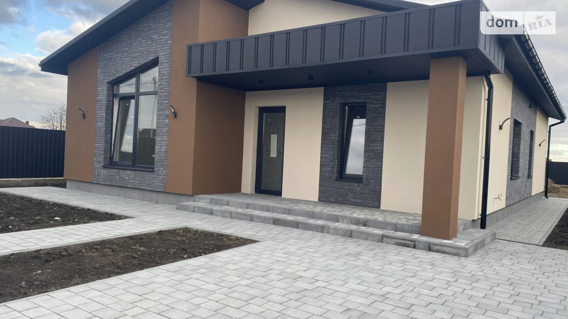 Продается одноэтажный дом 120 кв. м с балконом, цена: 112000 $ - фото 2