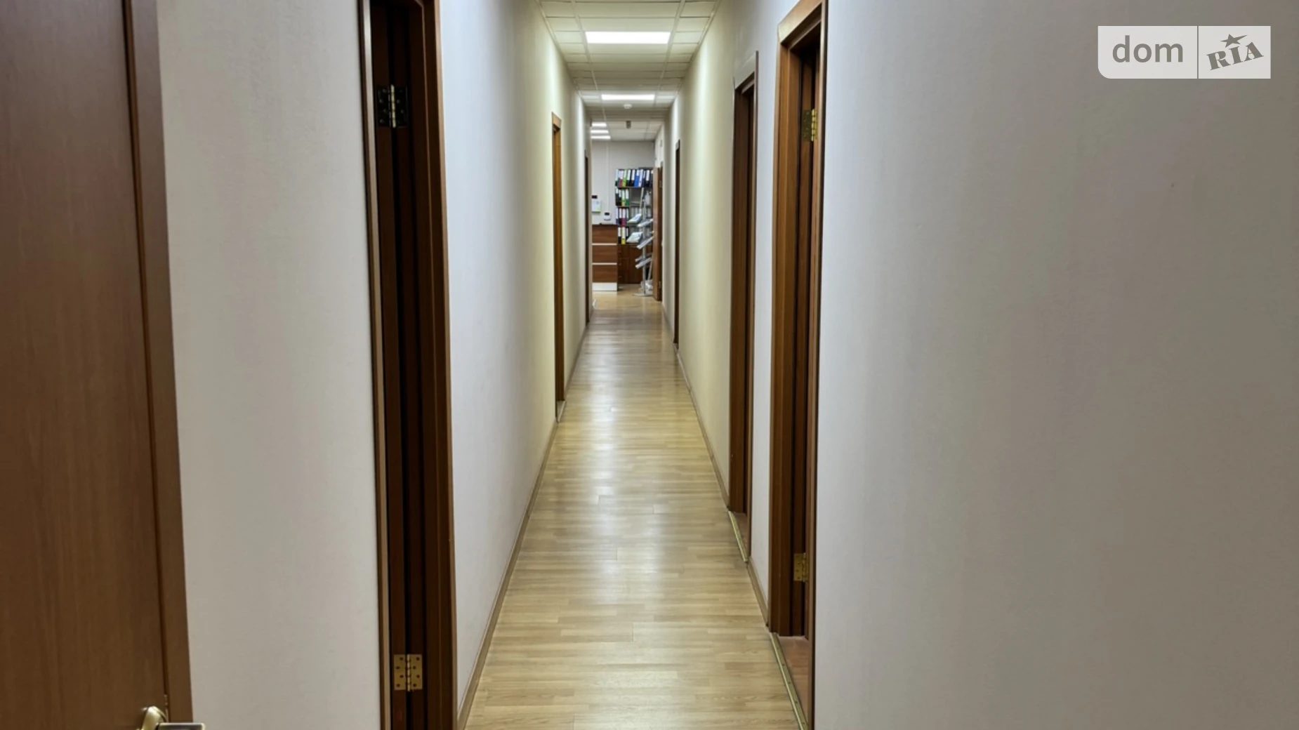 Здається в оренду офіс 272 кв. м в бізнес-центрі, цена: 4000 $ - фото 3