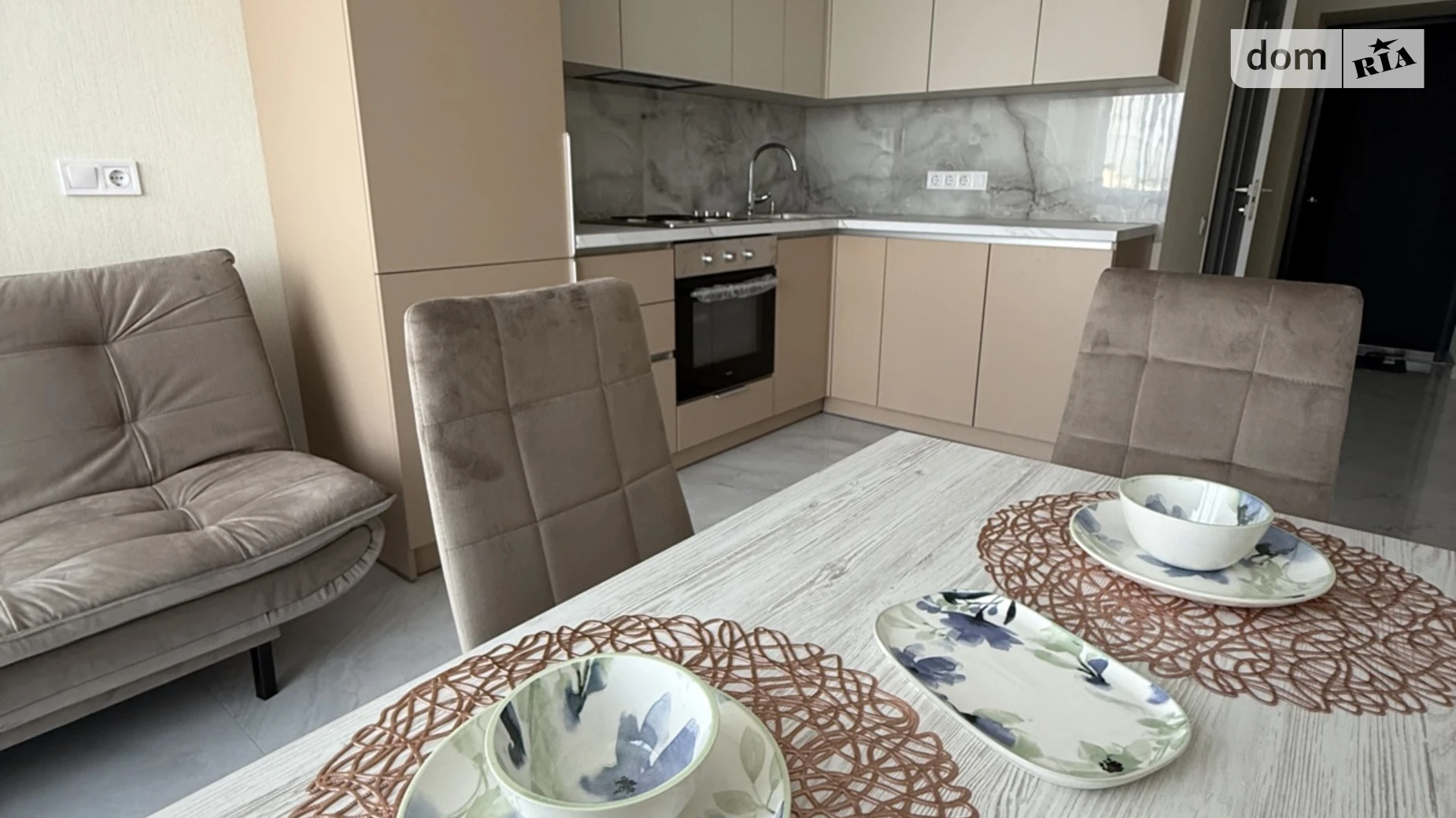 Продается 1-комнатная квартира 41 кв. м в Ирпене, ул. Соборная(ІІІ Интернационала), 122 - фото 2