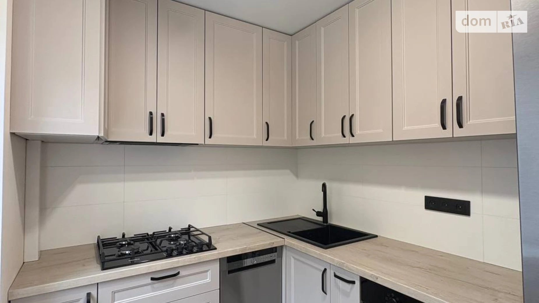 Продается 3-комнатная квартира 54.8 кв. м в Ровно, ул. Степана Бандеры, 55 - фото 4