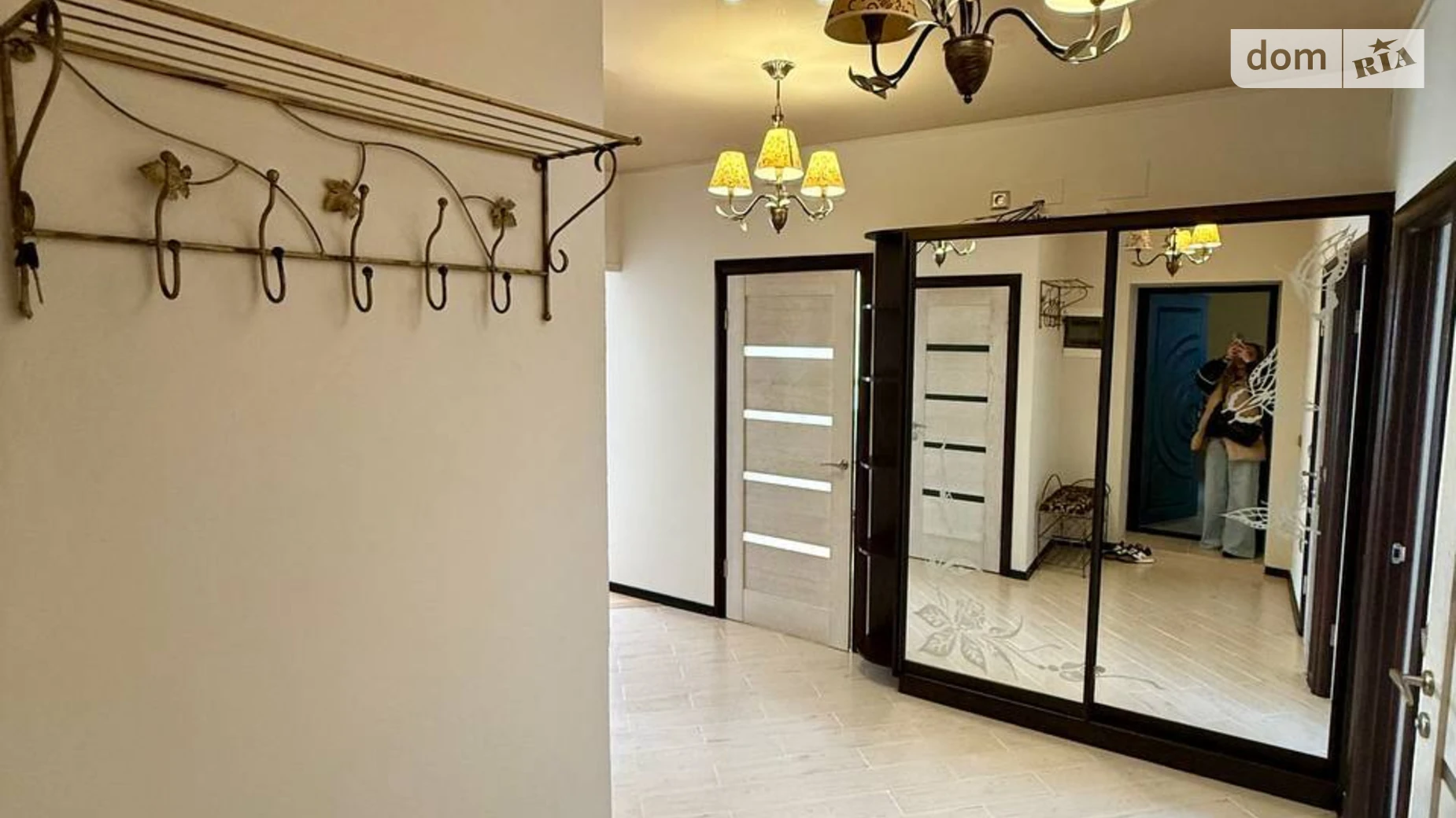 Продається 3-кімнатна квартира 82.6 кв. м у Крихівцях, вул. Двірська, 12 - фото 3