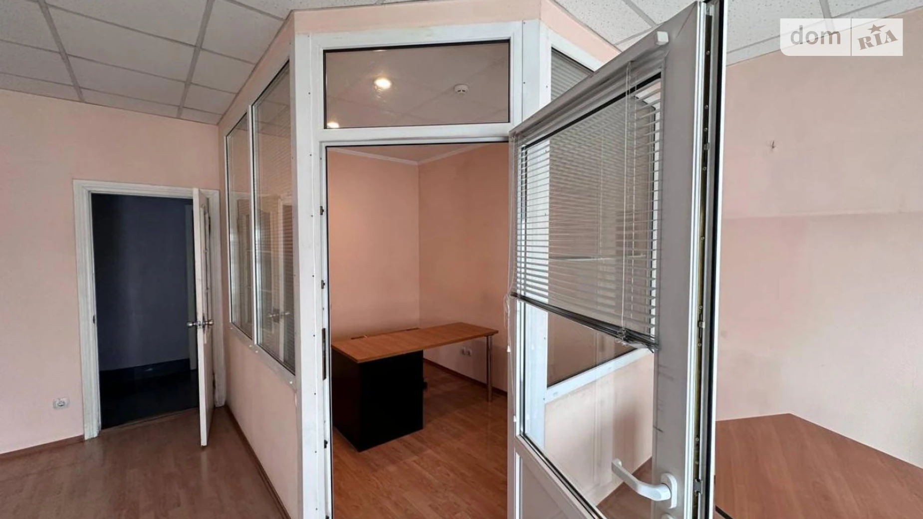 Сдается в аренду офис 120 кв. м в бизнес-центре, цена: 15000 грн - фото 4