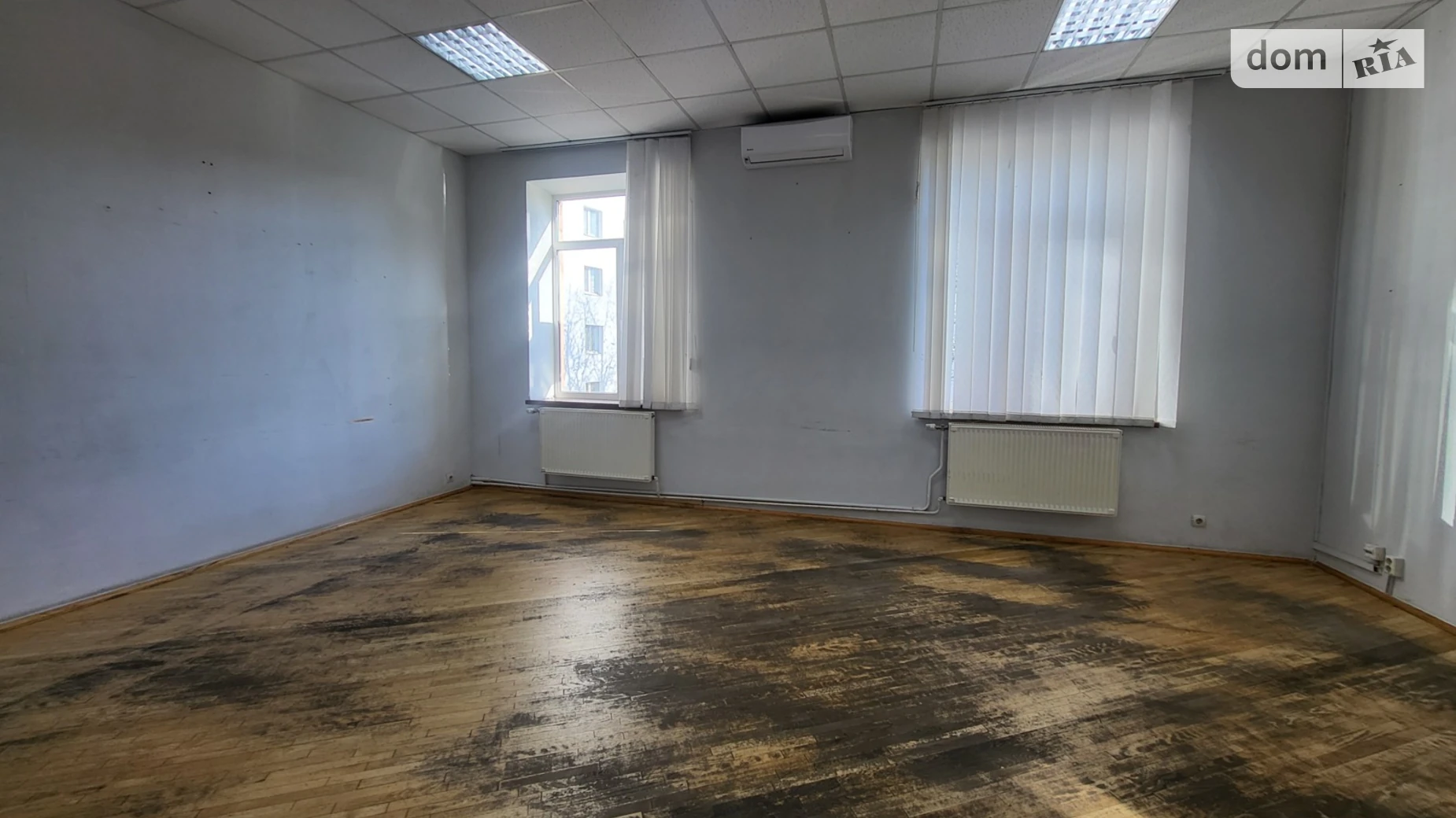 Сдается в аренду офис 66.2 кв. м в бизнес-центре, цена: 18536 грн - фото 2