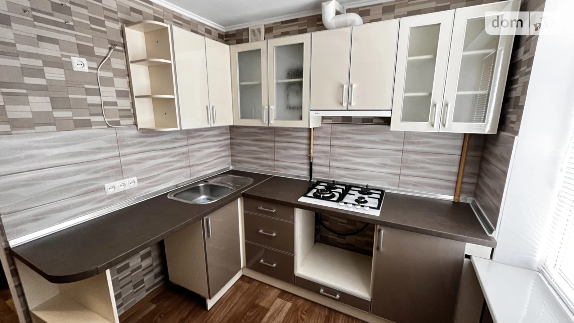 Продается 1-комнатная квартира 37 кв. м в Клугино-Башкировке, ул. Горишного, 128 - фото 2