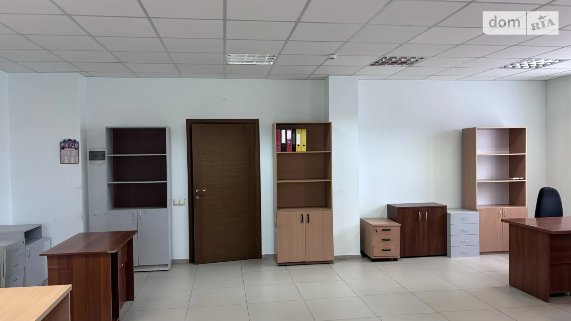 Сдается в аренду офис 260 кв. м в бизнес-центре, цена: 30000 грн - фото 4