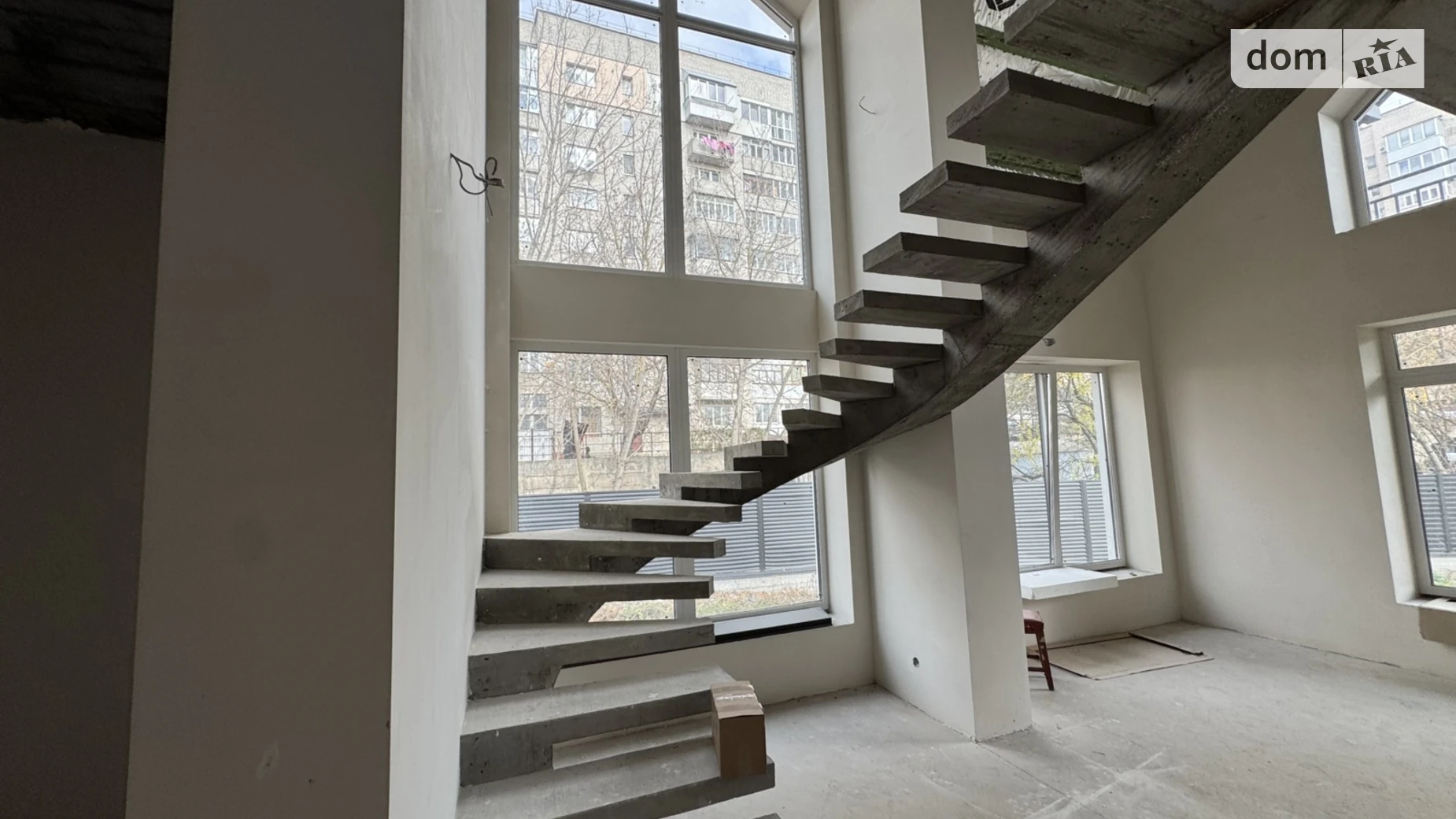 Продается дом на 2 этажа 138 кв. м с бассейном, цена: 199990 $ - фото 3