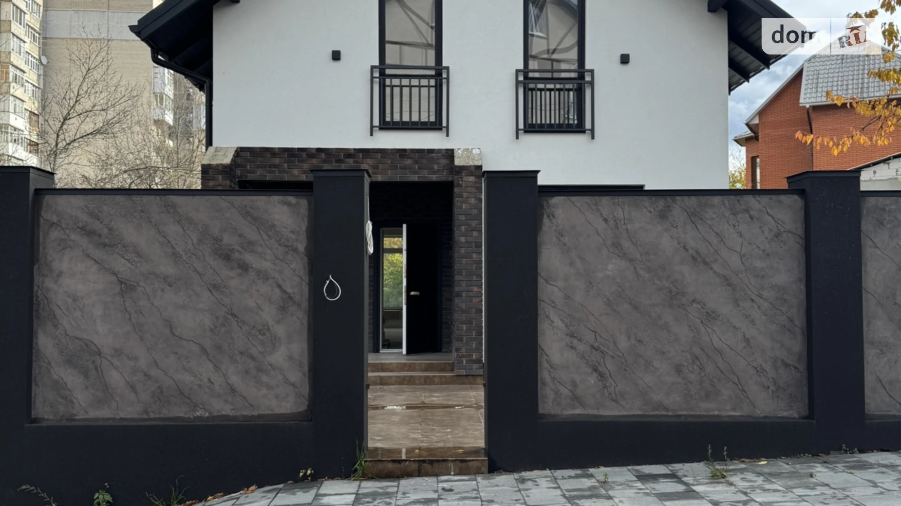 Продается дом на 2 этажа 138 кв. м с бассейном, цена: 199990 $ - фото 2