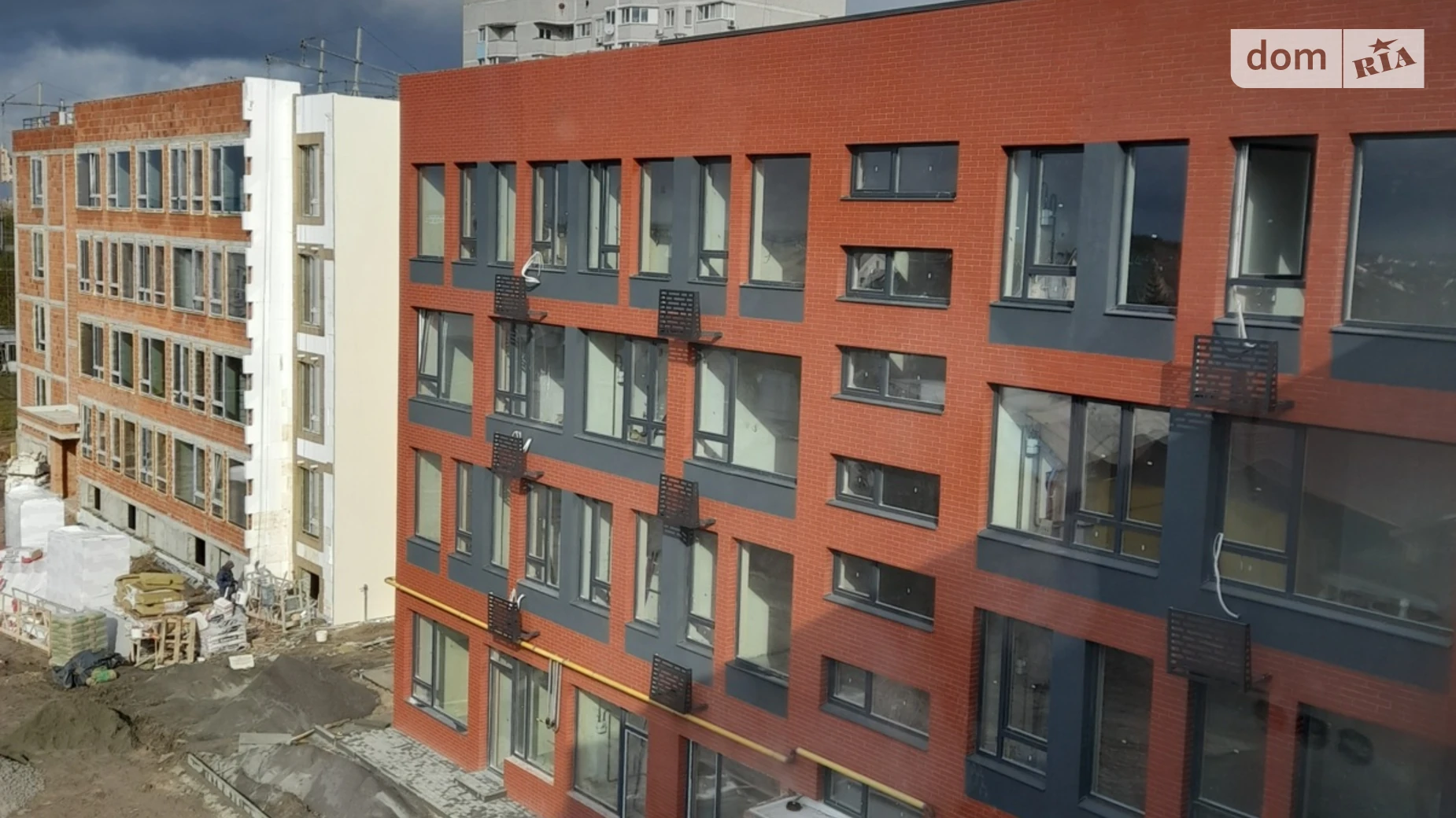 Продается 1-комнатная квартира 38 кв. м в Святопетровское, ул. Владимирская(Красный Пахарь), 2Б - фото 2