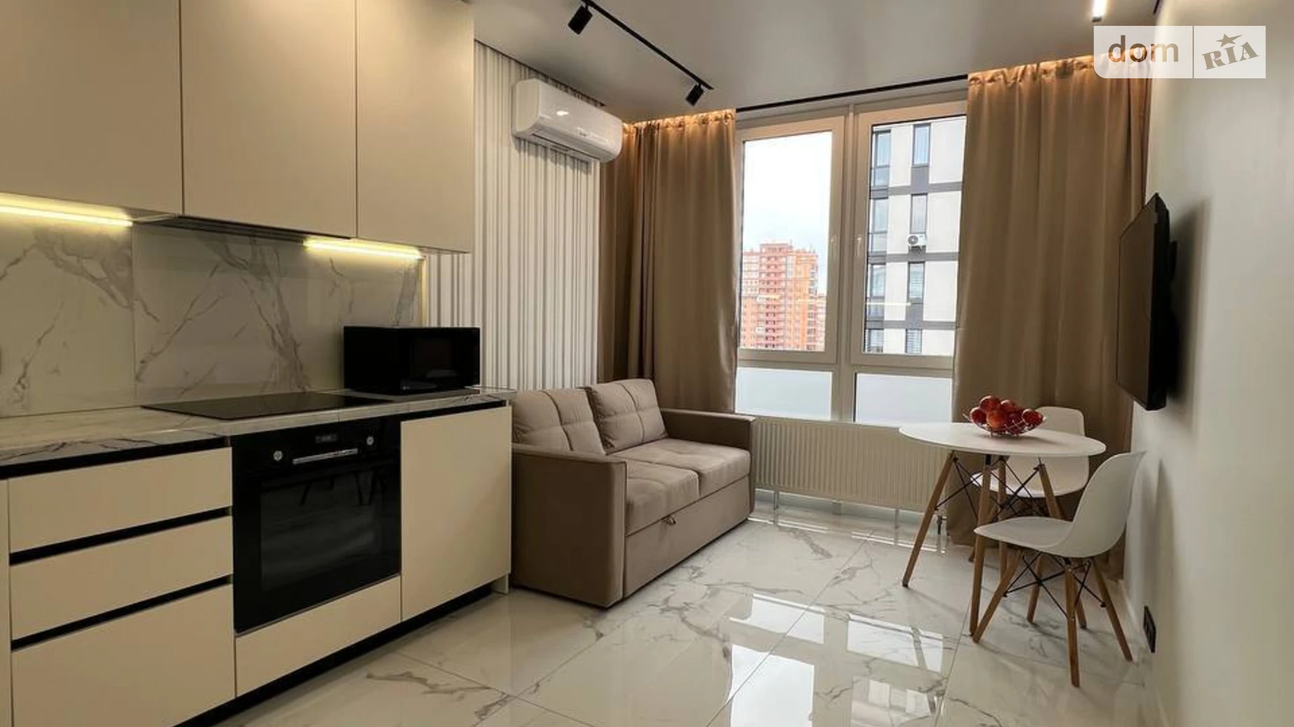 Продается 1-комнатная квартира 38 кв. м в Ирпене, ул. Университетская(Карла Маркса), 3/6 - фото 2