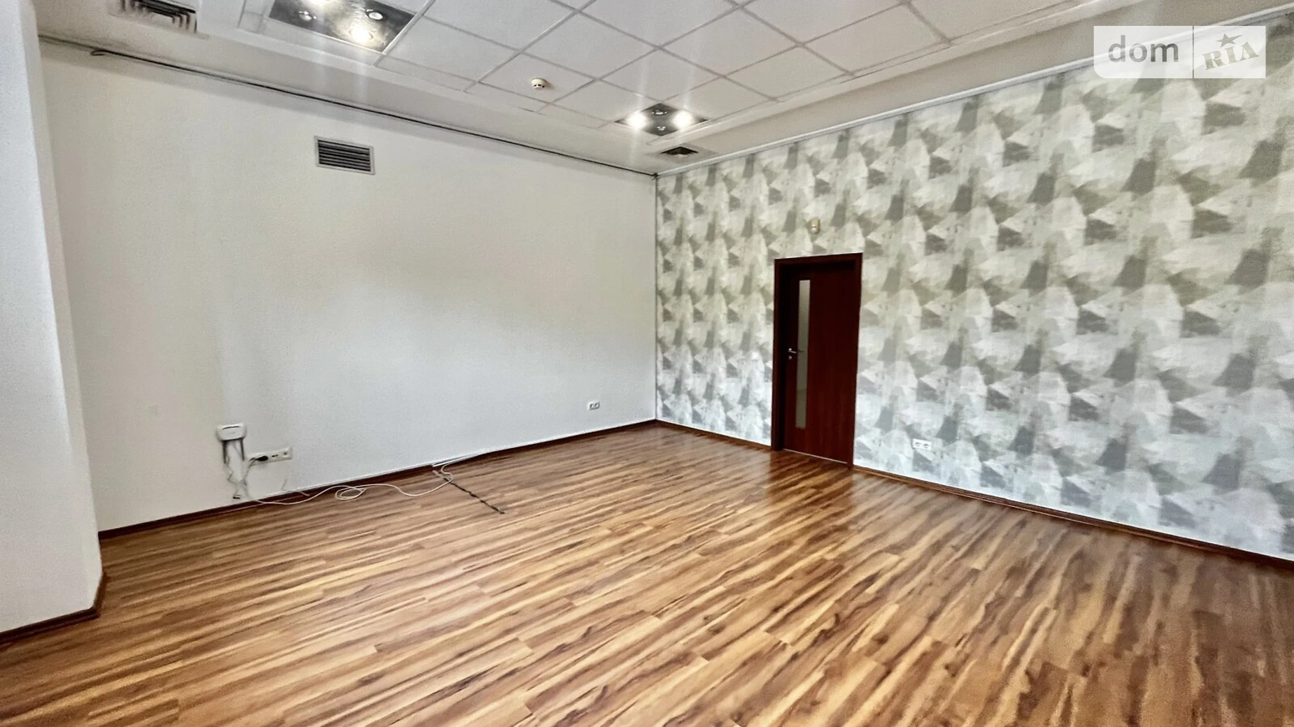 Здається в оренду офіс 40 кв. м в бізнес-центрі, цена: 8800 грн - фото 4