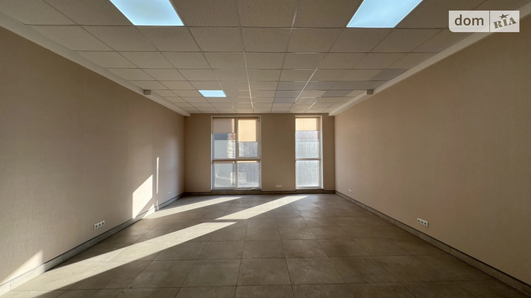 Сдается в аренду офис 44 кв. м в бизнес-центре, цена: 11000 грн - фото 4