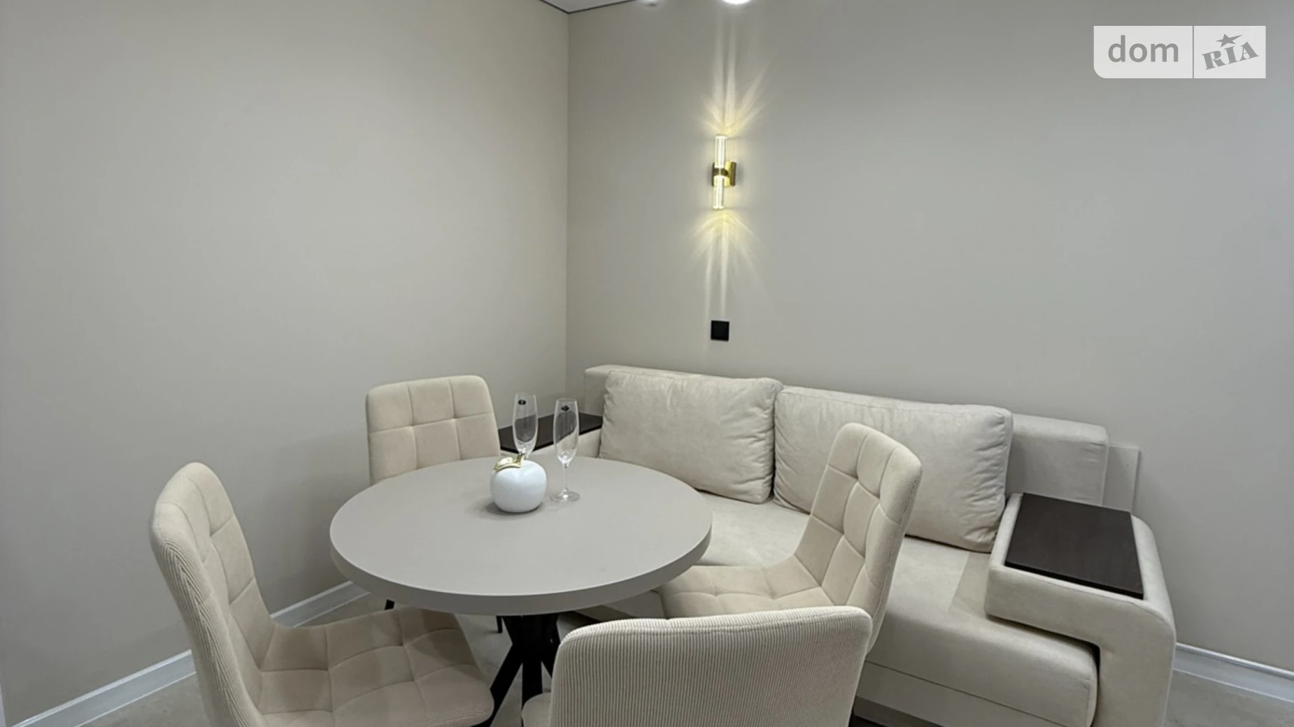 2-комнатная квартира 56 кв. м в Тернополе, цена: 77000 $ - фото 2