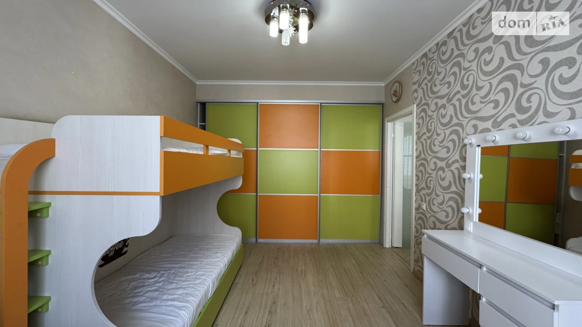 Продается 2-комнатная квартира 77.8 кв. м в Хмельницком, ул. Заречанская, 11 - фото 2