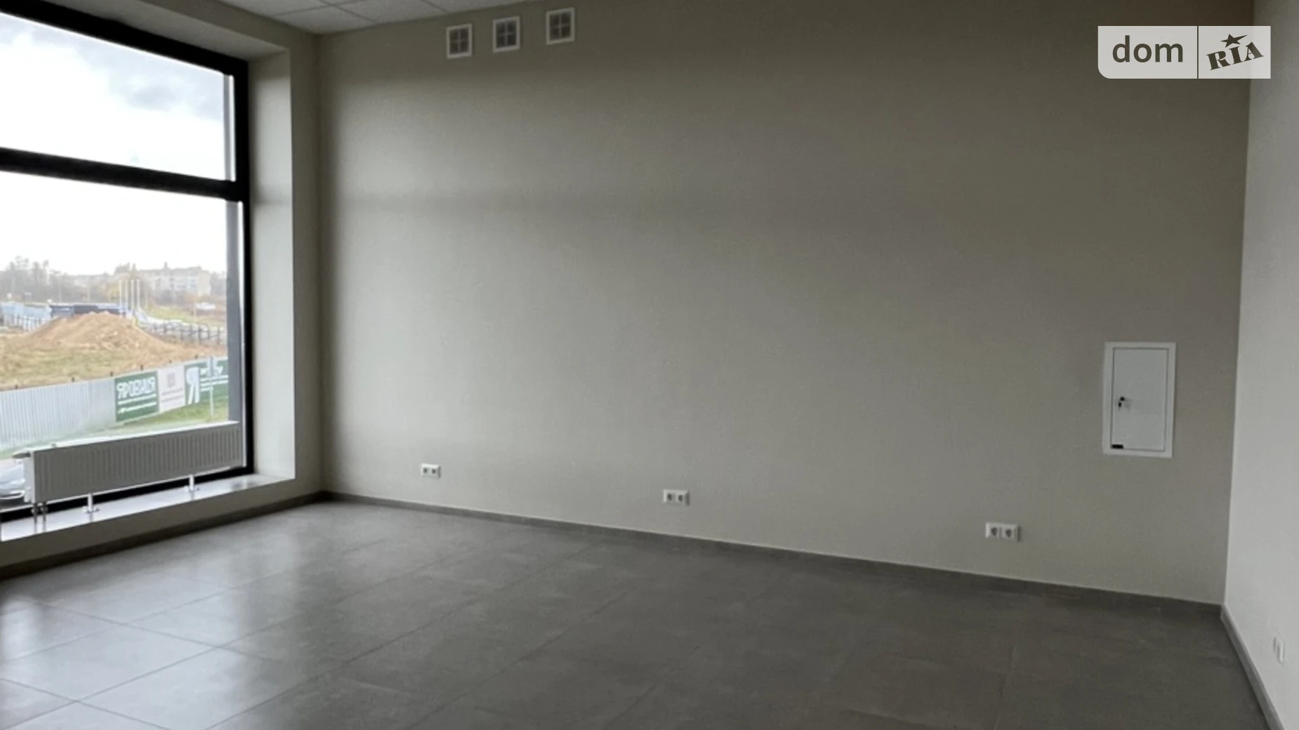 Сдается в аренду офис 32.8 кв. м в бизнес-центре, цена: 410 $ - фото 2