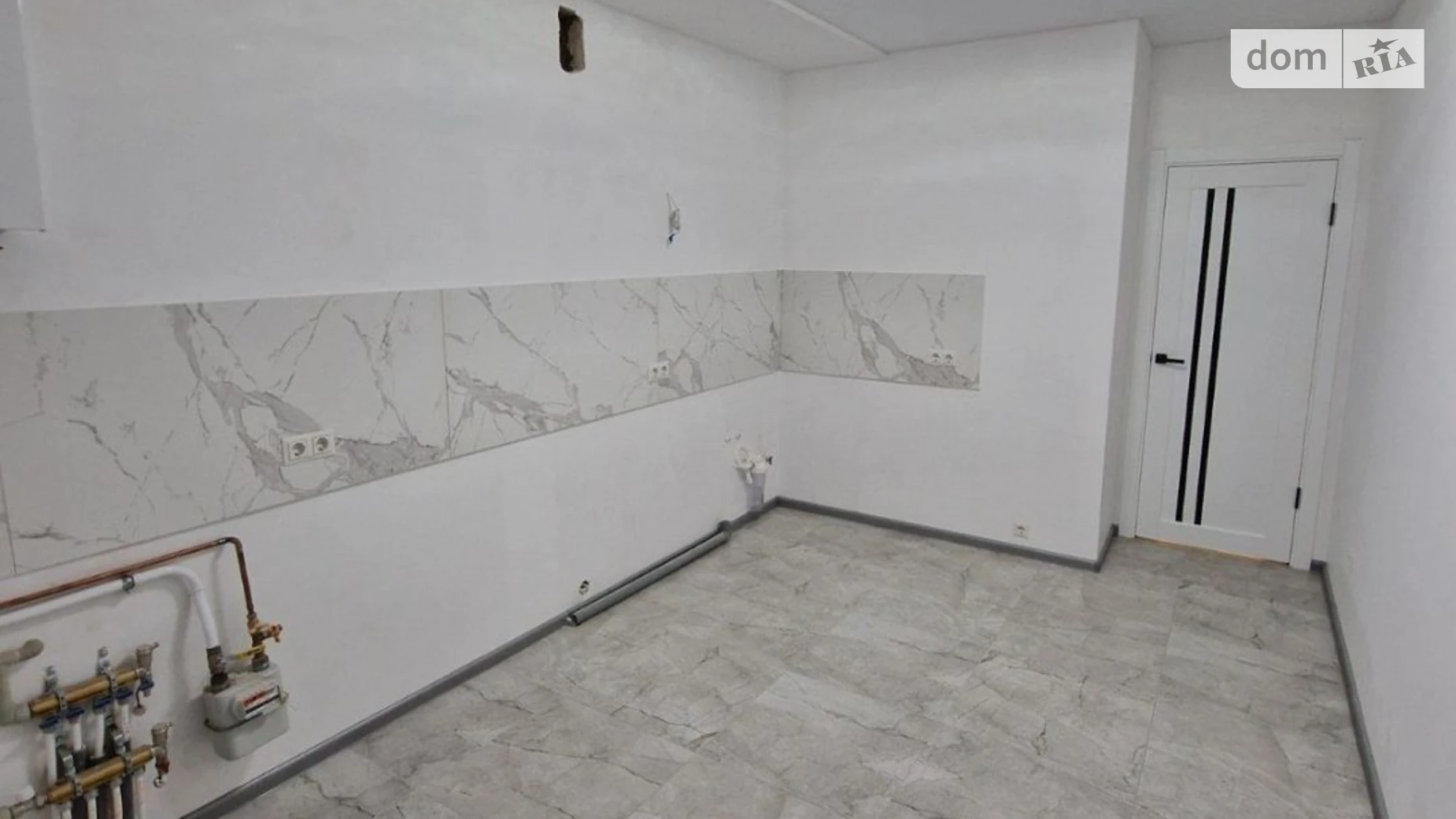1-комнатная квартира 42 кв. м в Тернополе, ул. Энергетическая - фото 2