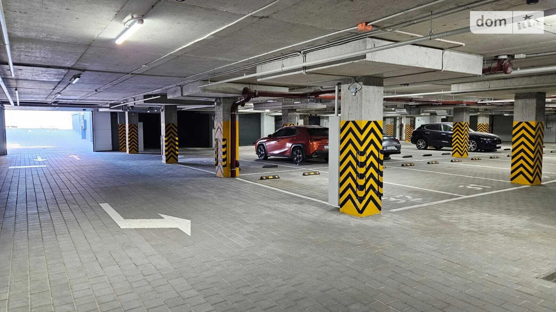 Здається в оренду місце на стоянці під легкове авто на 22.1 кв. м, цена: 5000 грн - фото 2