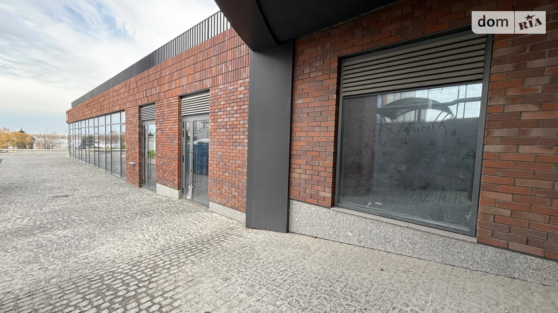 Продается объект сферы услуг 51 кв. м в 36-этажном здании, цена: 95000 $ - фото 4