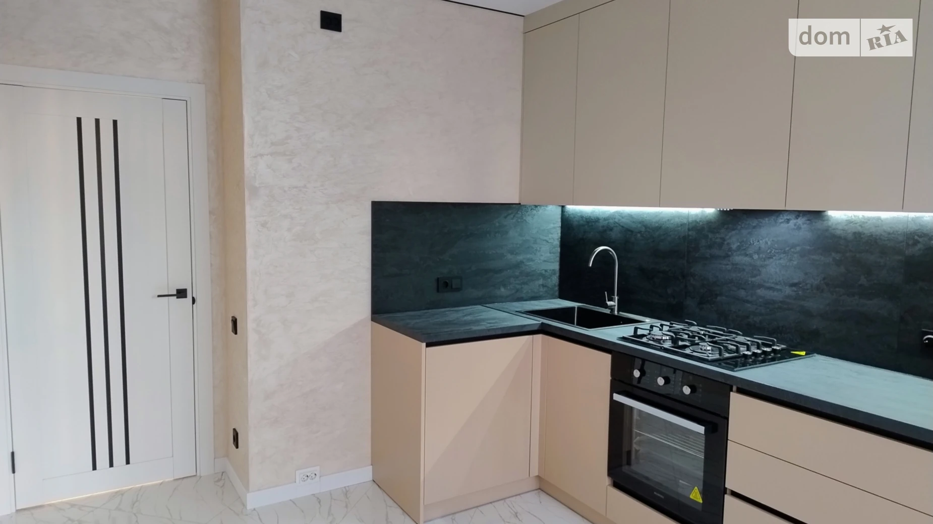 Продається 1-кімнатна квартира 40 кв. м у Вінниці, вул. Волошкова, 4В - фото 2