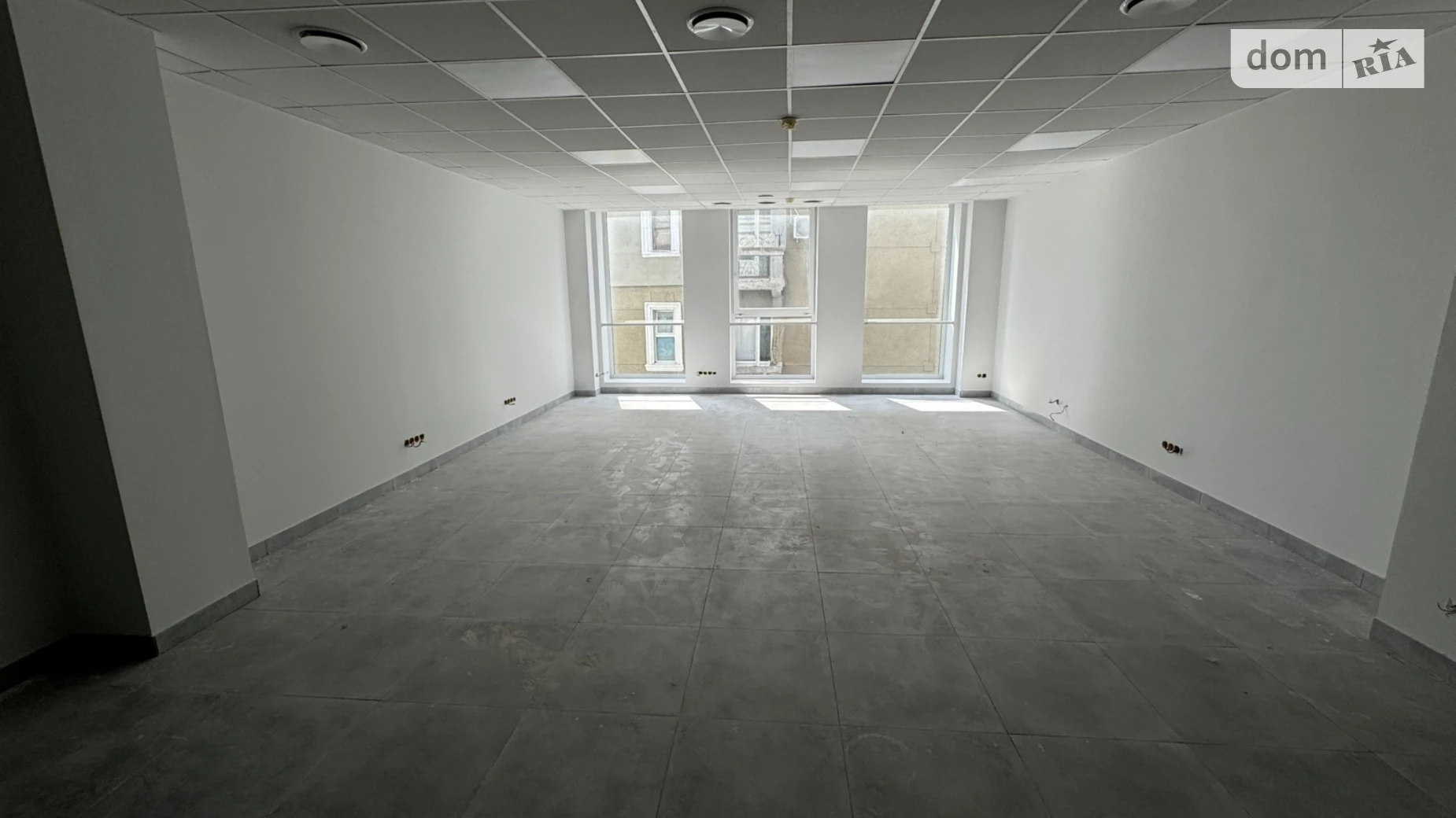Сдается в аренду офис 850 кв. м в бизнес-центре, цена: 255000 грн - фото 2