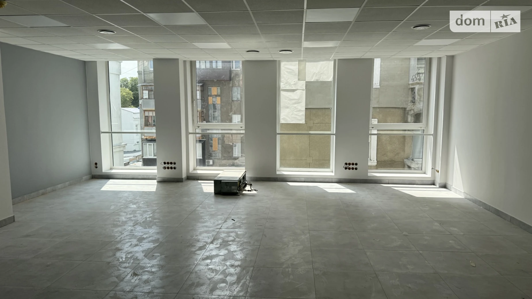 Сдается в аренду офис 850 кв. м в бизнес-центре, цена: 255000 грн - фото 5