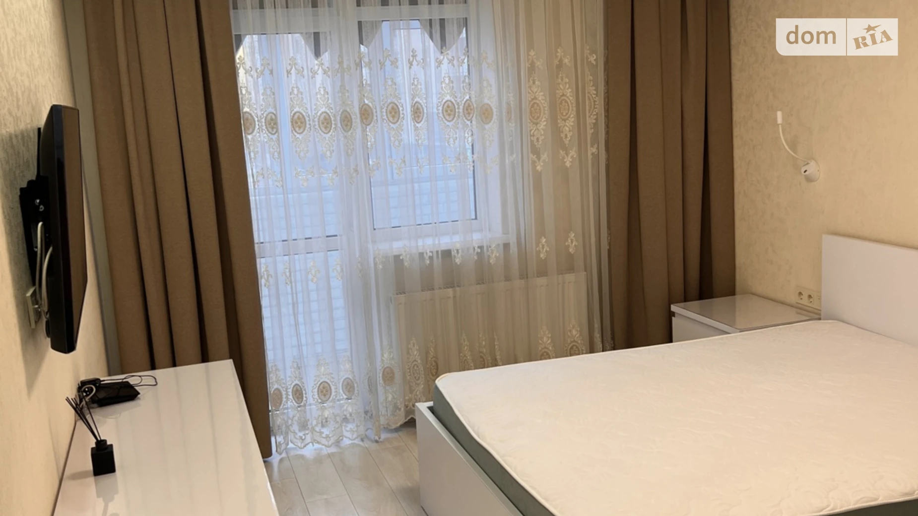 Сдается в аренду 1-комнатная квартира 45 кв. м в Вишневом, ул. Молодёжная(Пионерская) - фото 2