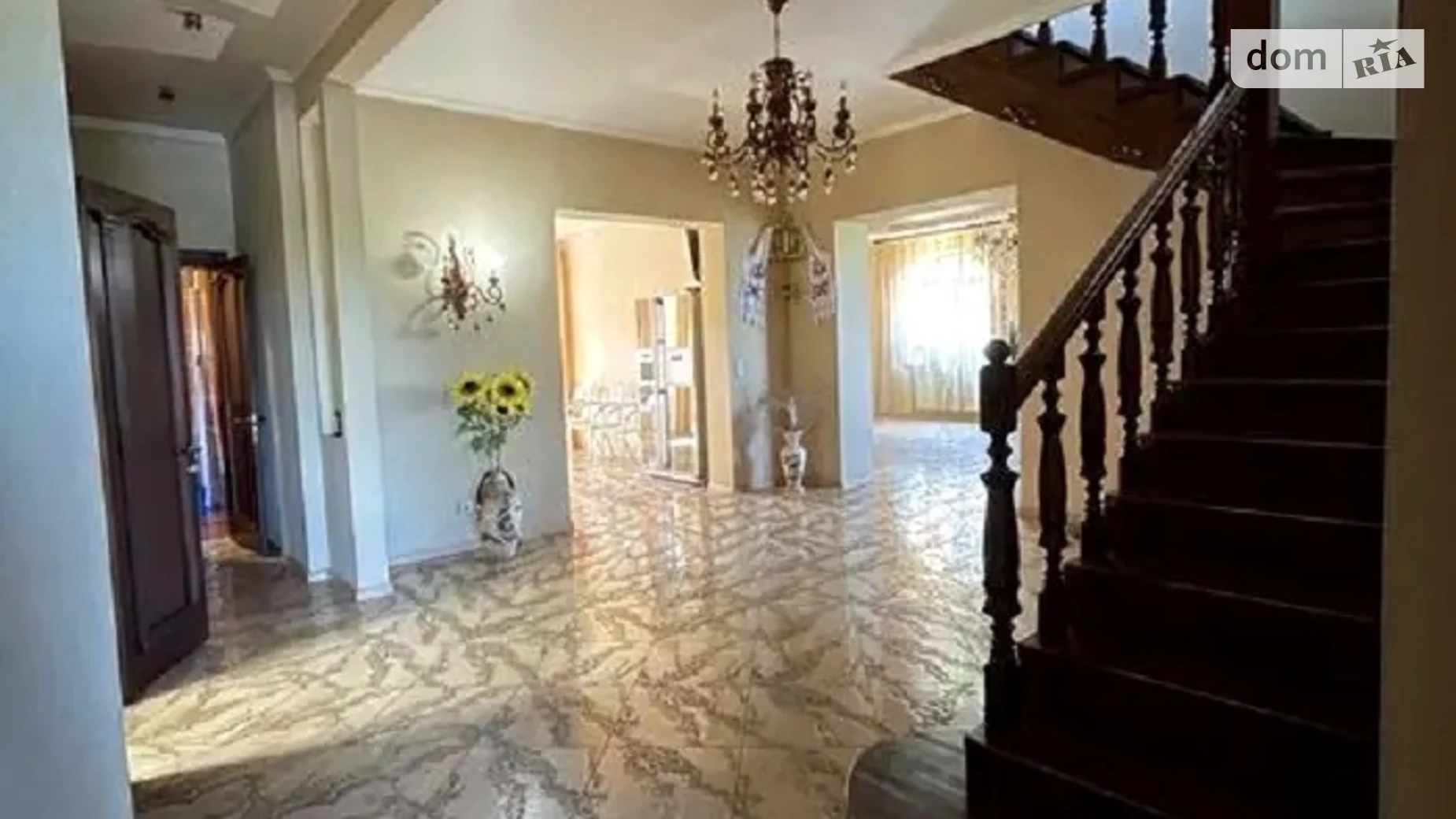 Сдается в аренду дом на 3 этажа 387 кв. м с мансардой, цена: 2800 $ - фото 2