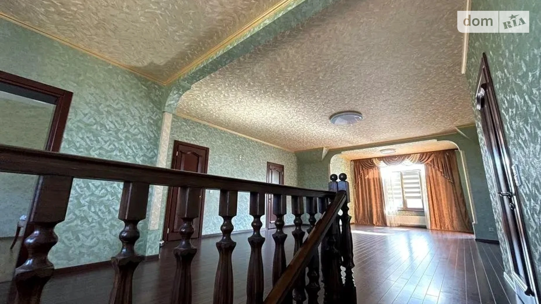 Сдается в аренду дом на 3 этажа 387 кв. м с мансардой, цена: 2800 $ - фото 3