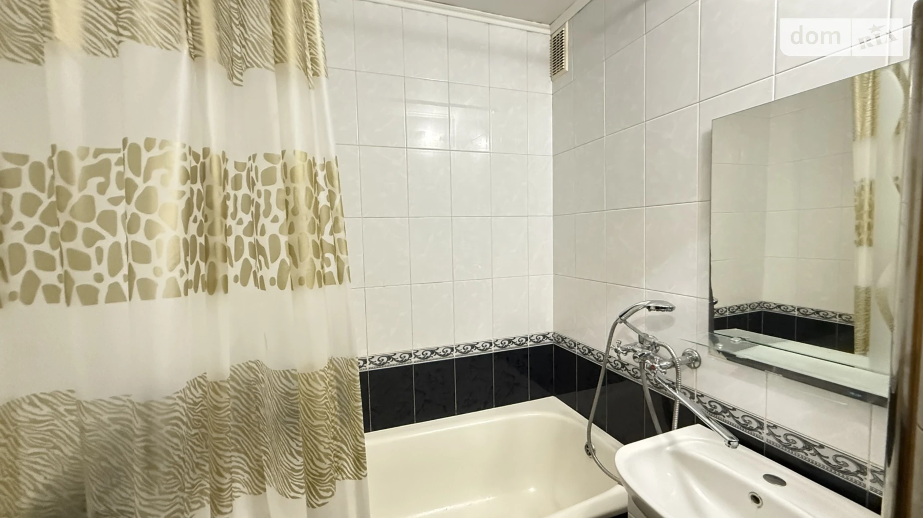 Продается 2-комнатная квартира 54 кв. м в Вишневом, ул. Южная, 7 - фото 2