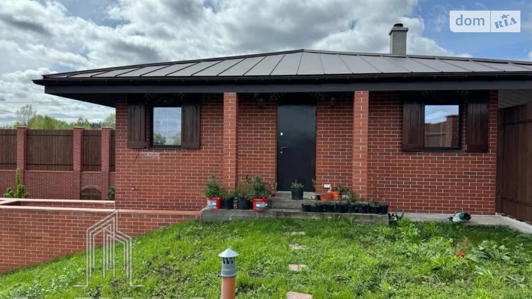 Продается дом на 2 этажа 170 кв. м с гаражом, цена: 160000 $ - фото 2