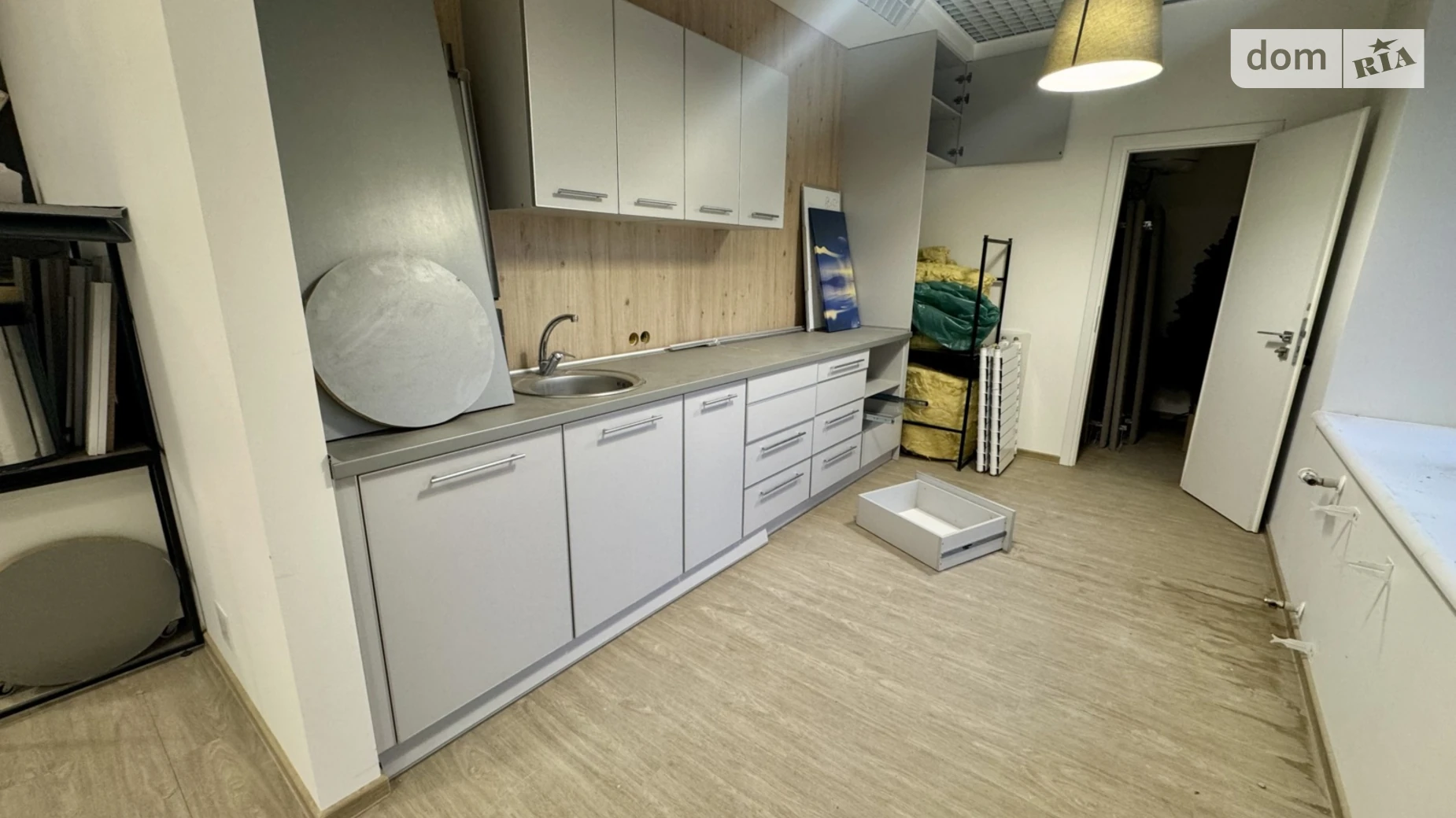 Сдается в аренду офис 280 кв. м в бизнес-центре, цена: 350 грн - фото 4