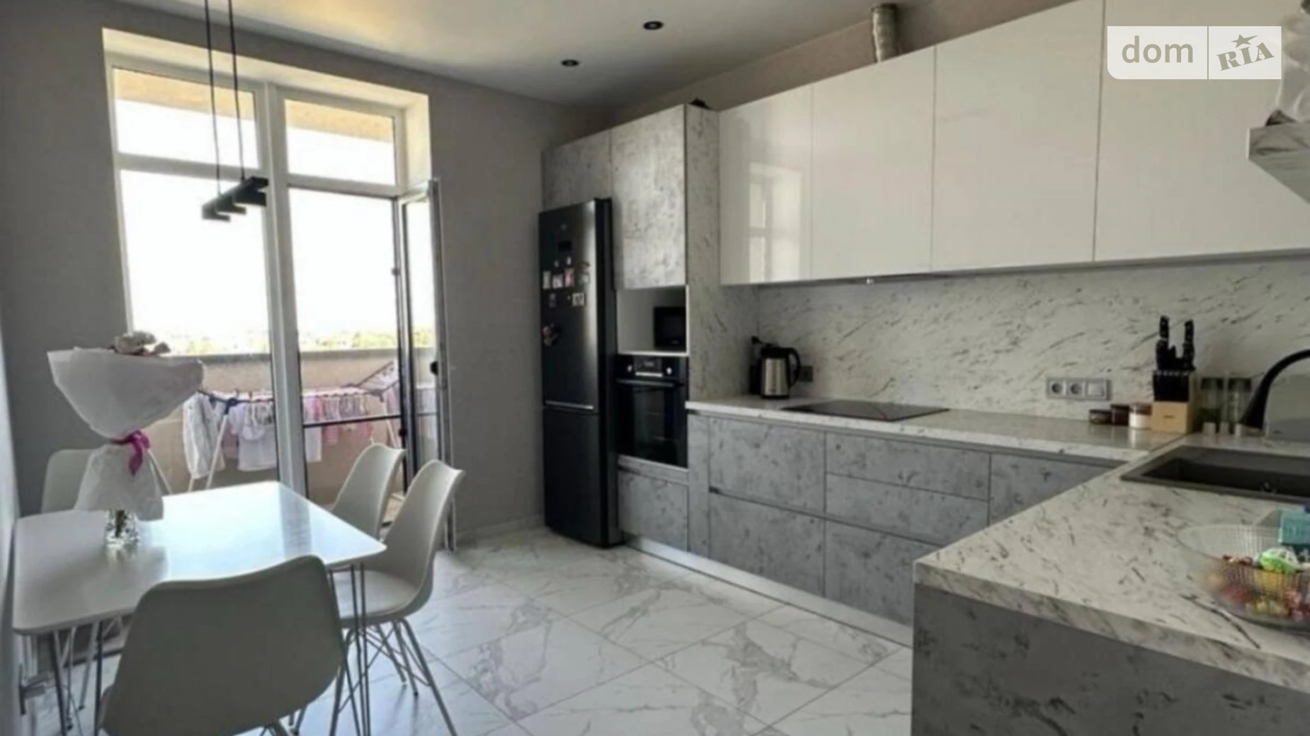 Продается 1-комнатная квартира 42 кв. м в, цена: 50000 $ - фото 2