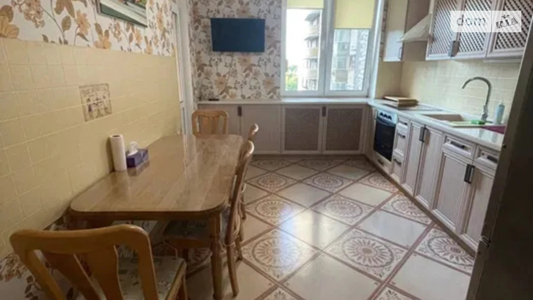 Продається 2-кімнатна квартира 90 кв. м у Києві, вул. Ахматової Анни, 30 - фото 2