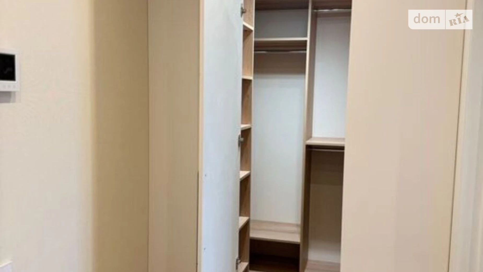 Продается 1-комнатная квартира 40 кв. м в Киеве, ул. Набережно-Рыбальская дорога, 27 - фото 4