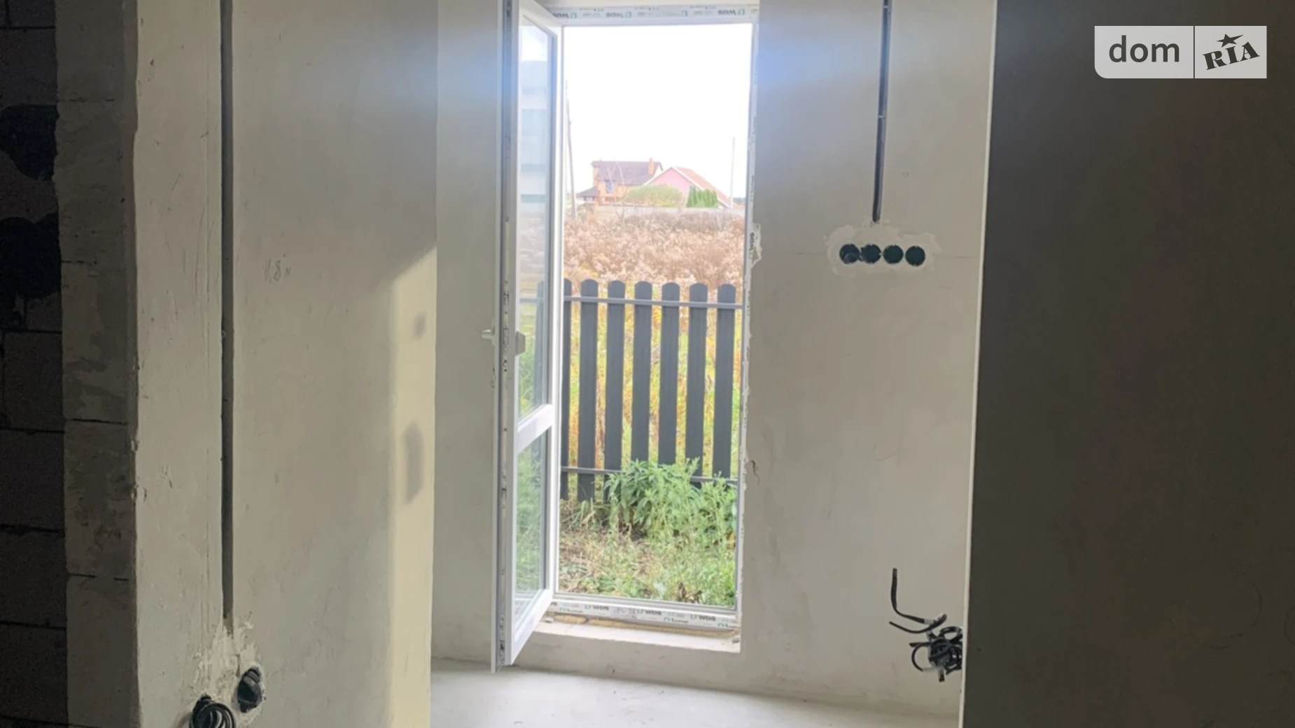 Продается 2-комнатная квартира 54 кв. м в, цена: 35100 $ - фото 3