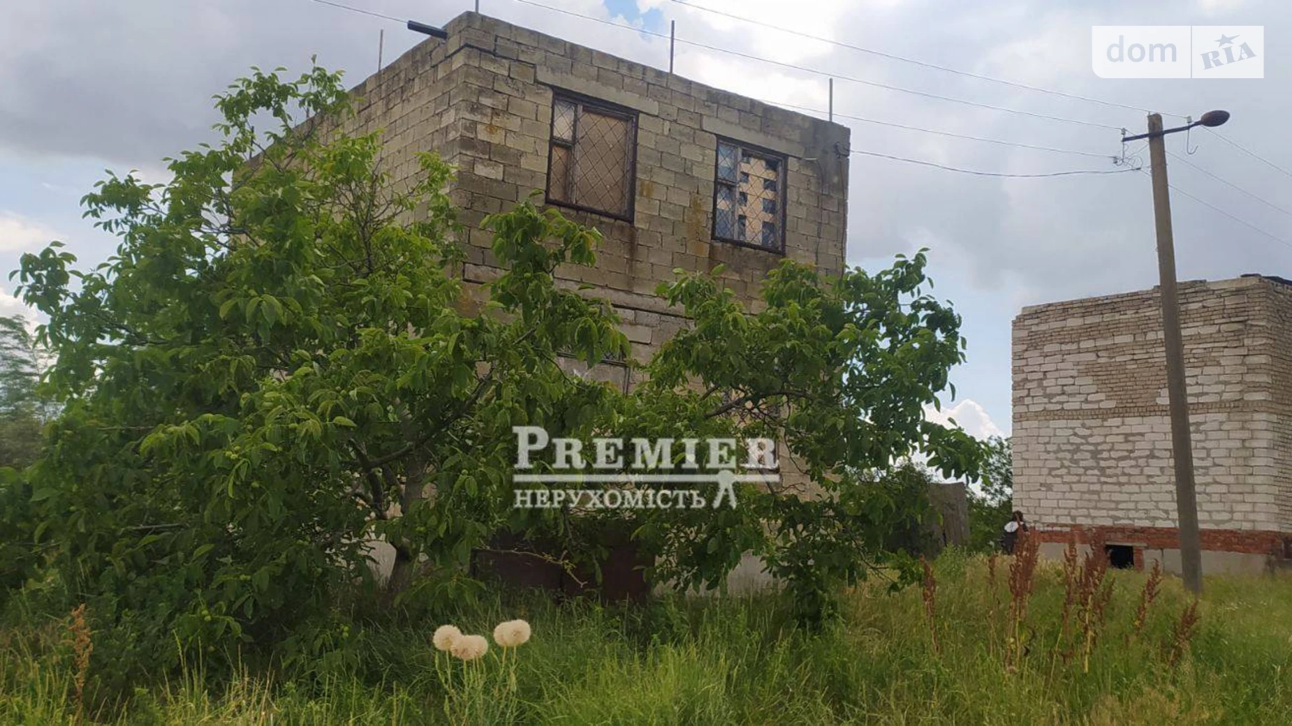 Продается дом на 2 этажа 100 кв. м с бассейном, цена: 8000 $ - фото 2