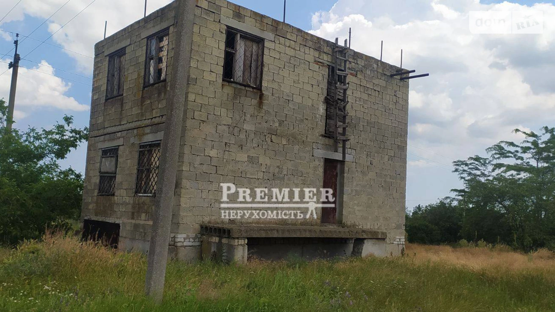 Продается дом на 2 этажа 100 кв. м с бассейном, цена: 8000 $ - фото 3