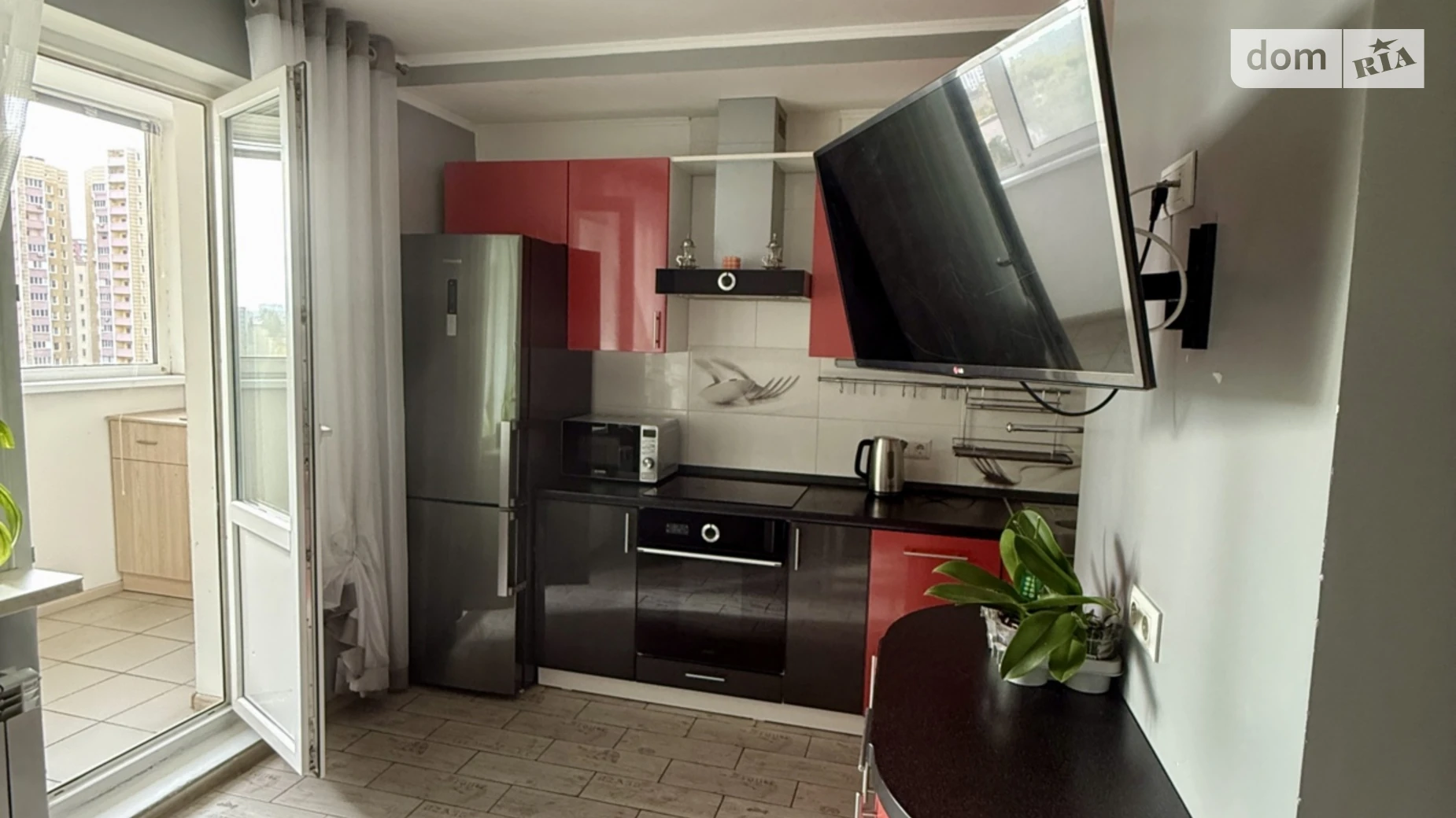 Продается 2-комнатная квартира 63.4 кв. м в Киеве, ул. Михаила Максимовича, 7 - фото 2