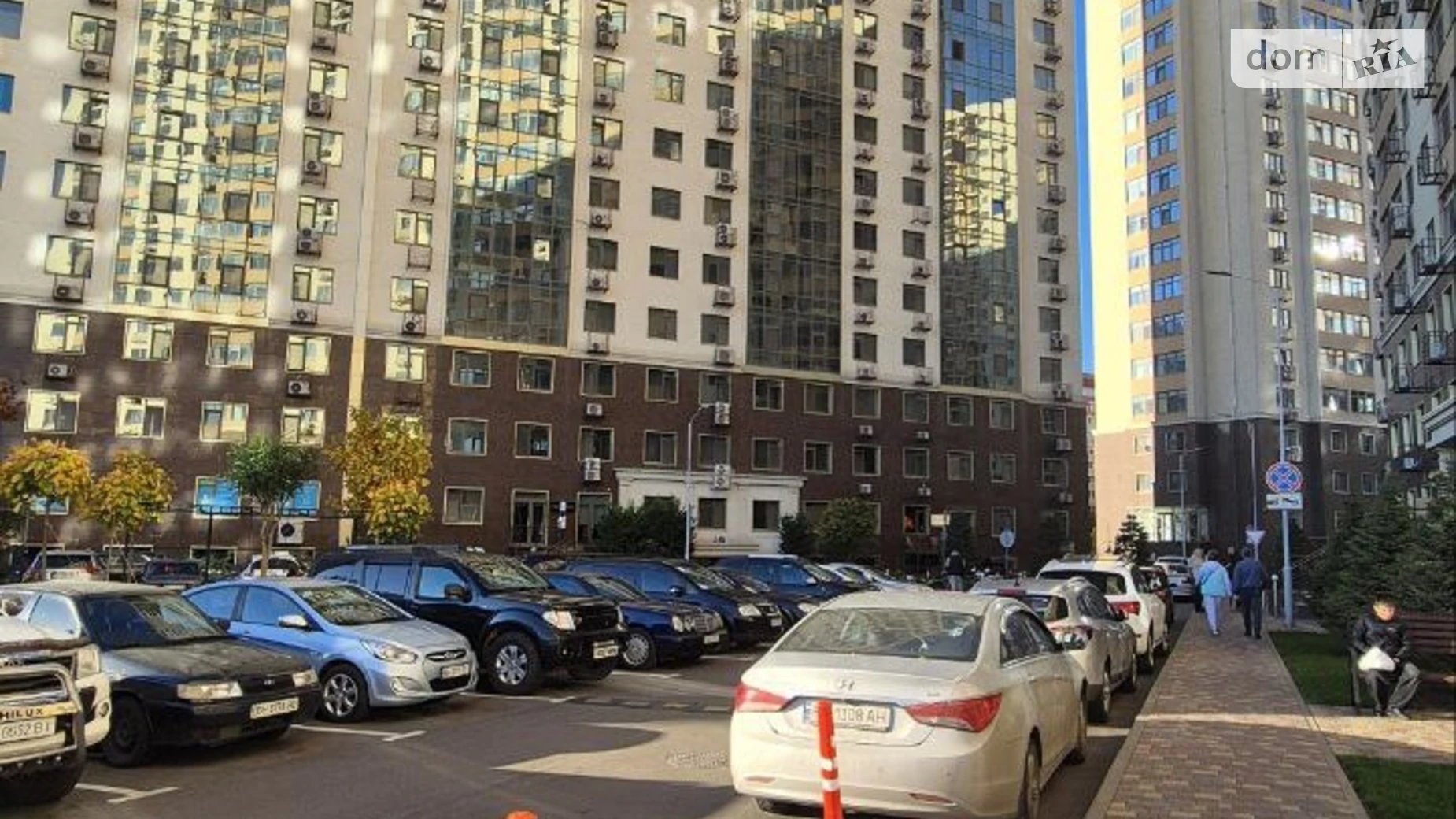 Продается 1-комнатная квартира 43.5 кв. м в Крыжановка, ул. Академика Сахарова - фото 2