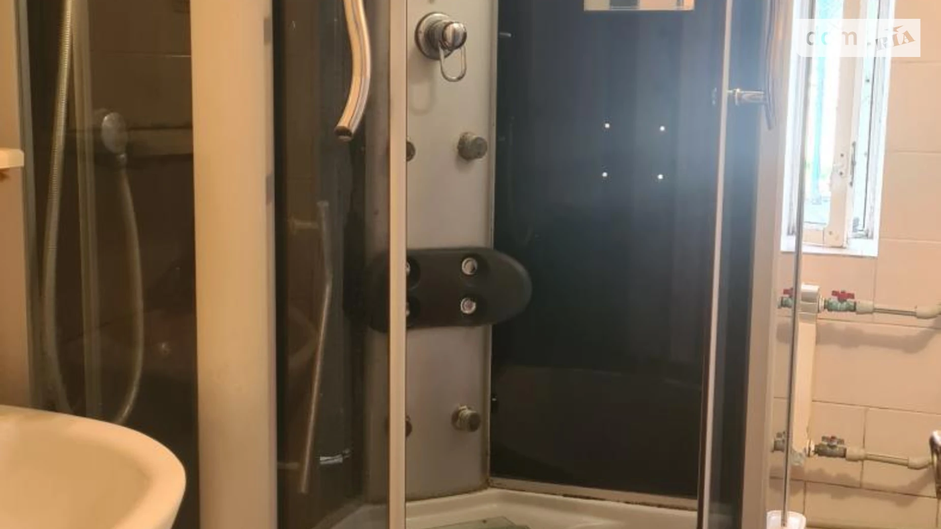 Продается дом на 2 этажа 213.1 кв. м с бассейном, цена: 75000 $ - фото 3