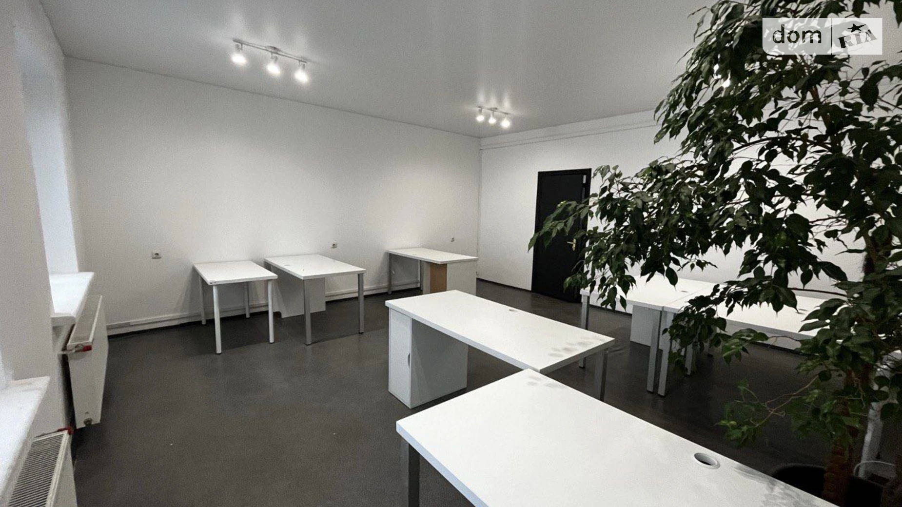 Сдается в аренду офис 34 кв. м в бизнес-центре, цена: 300 $ - фото 2