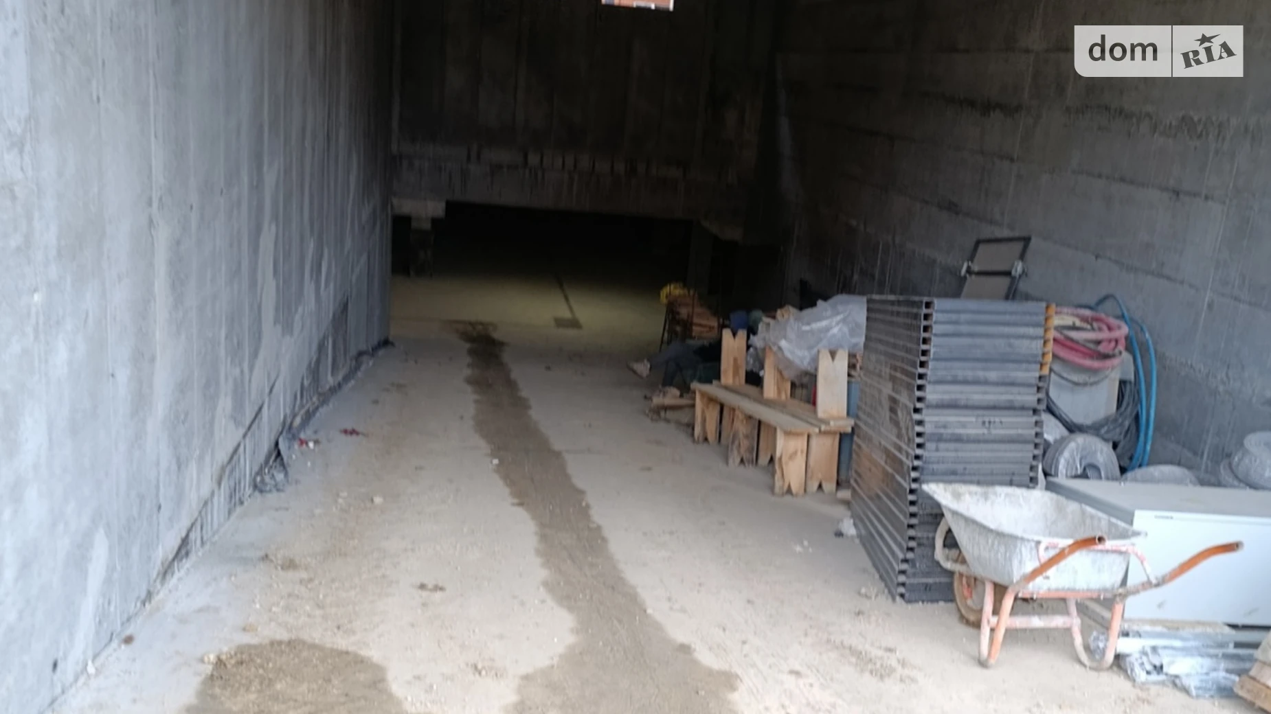Продается подземный паркинг универсальный на 16.22 кв. м, цена: 550000 грн - фото 5