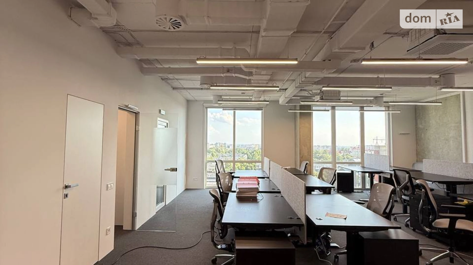 Сдается в аренду офис 80 кв. м в бизнес-центре, цена: 1800 € - фото 5